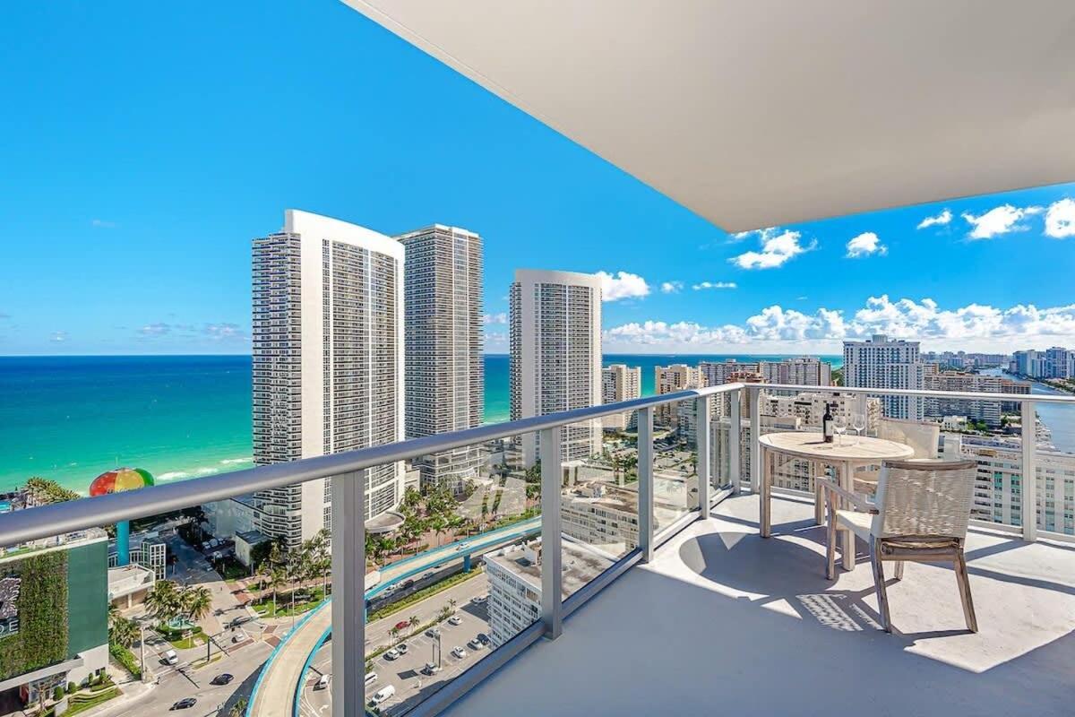 Miami Escape Views & Amenities Apartment Hollywood Exterior photo