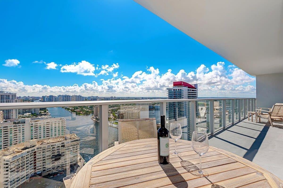 Miami Escape Views & Amenities Apartment Hollywood Exterior photo